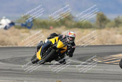 media/Nov-16-2025-Race Pace (Sun) [[8c5fa54630]]/Verified Riders/7-Turn 4 (1155am)/